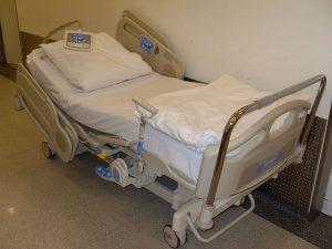 800px-Hospital_Bed_2011